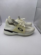 Oakley mens 4.5/ Women  s 6 white knit chagos running athletic sneaker shoes