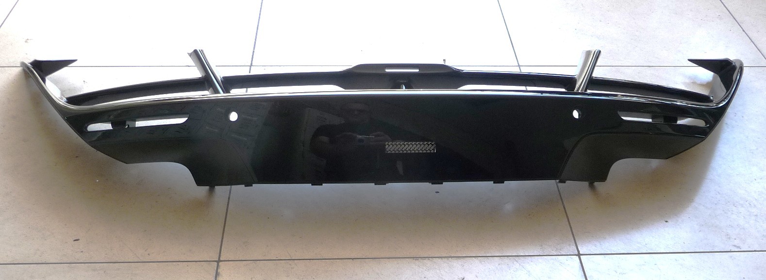 2023-2025 McLaren P28 750s Rear bumper cover lower valance diffuser 28AA265CP OE