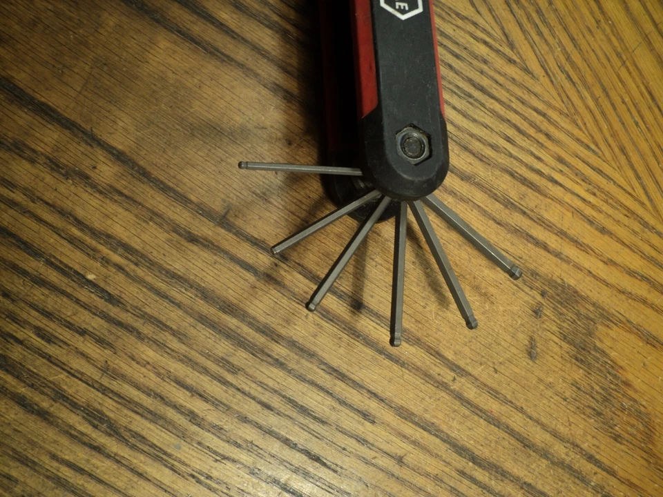 Husky SAE Ball End Hex Key Set Tool 5/64" to 1/4" 4-1/2" Long - Image 3 of 4