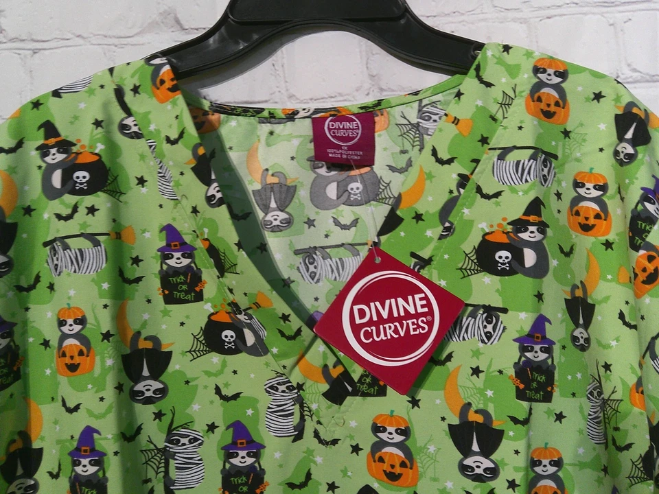 Womens Green Halloween Divine Curves short sleeve Medical Top Plus Size 1X - Image 2 of 4