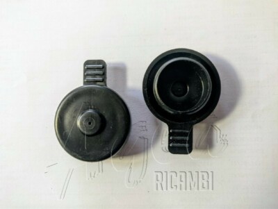 2 Tappi Vaschetta Tergicristallo Per Opel Astra J/K, Corsa, Insignia, Mokka E Meriva B – Diametro 4,5 Cm, Colore Nero