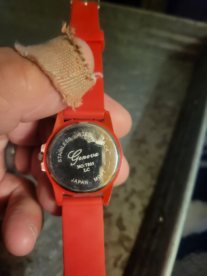 Reloj mujer Geneva rosa necesita batería  Foto 4 de 4