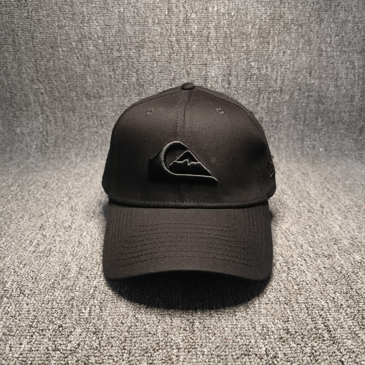 Quiksilver x New Era 39THIRTY Black Fitted Baseball Cap Hat Surf Logo S/M