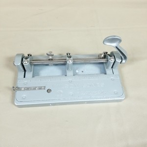 VTG WILSON JONES HUMMER Adjustable 3 Hole Punch