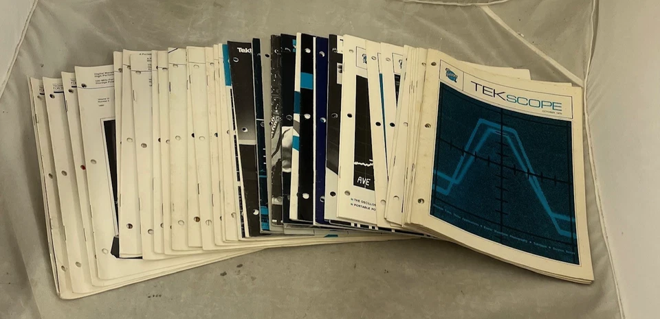 Lot of 48 Vintage Tektronix Tekscope Magazines 1970-1981, in great shape! Foto 2 de 4