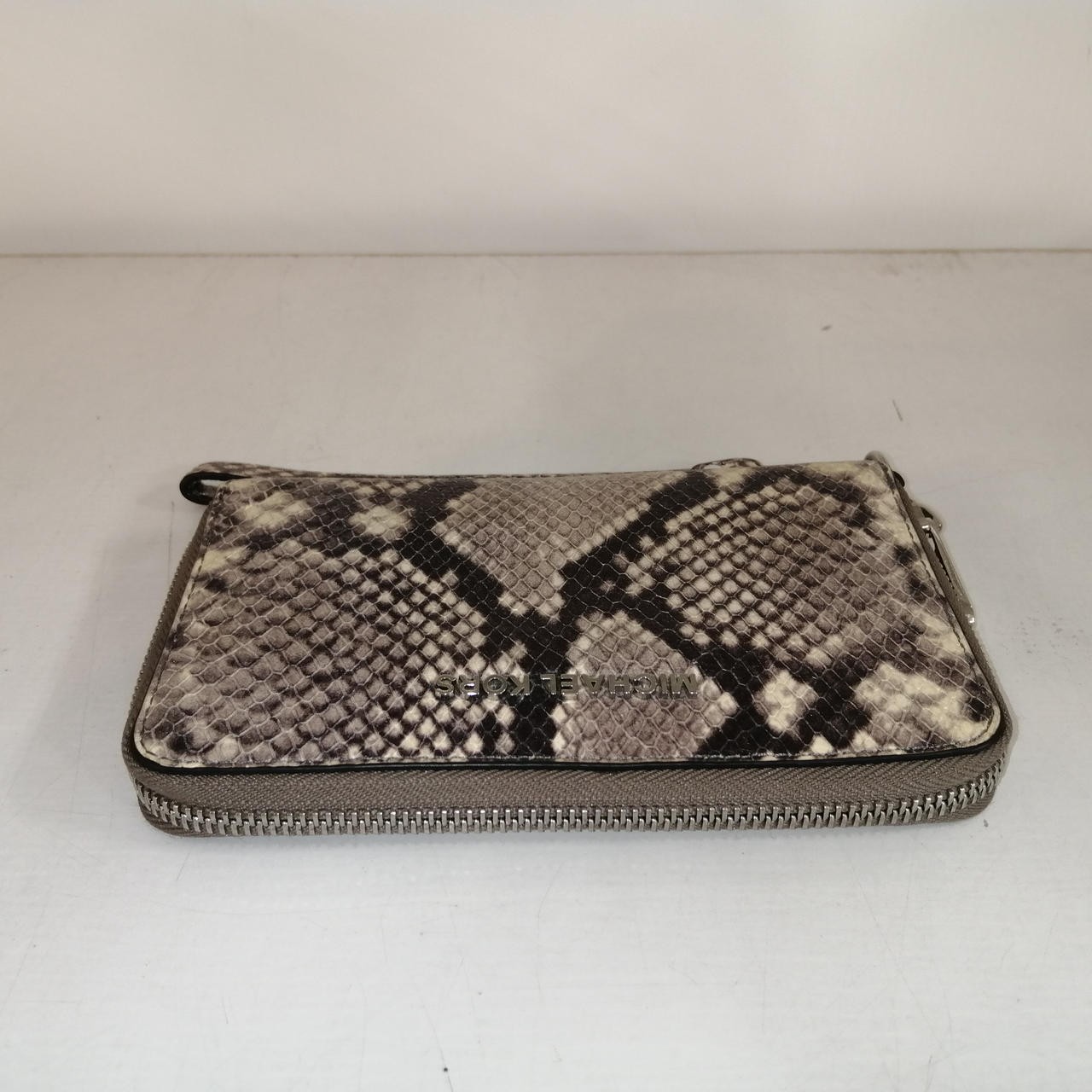 MICHAEL KORS Python Pattern Long Wallet Model BEG… - image 5