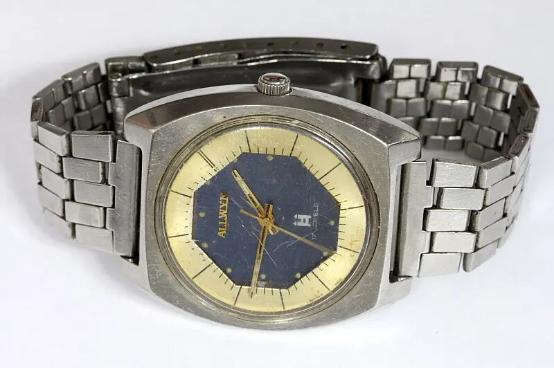 Allwyn 17 jewels Y380-8020 mens watch for parts/restore - Sn 