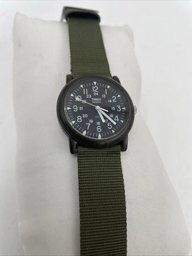 TIMEX VINTAGE Military/ Camper Style “Unisex” Watch T41711 (MK1) Nice!