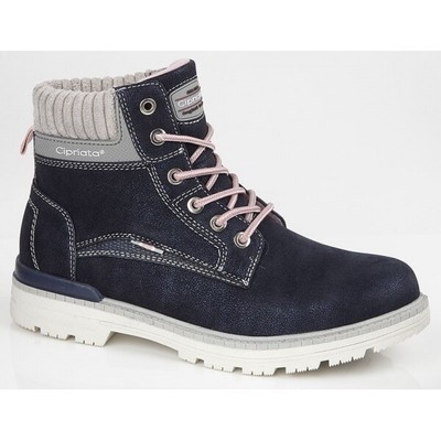 comfortable casual boots