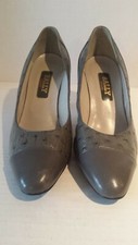 BALLY WOMEN PUMPS SHOES GREY SIZE38/7.5 PRE OWNED VERY GOOD CONDITION