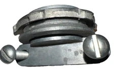 REGAL 6625 1" TWO SCREW ROMEX CABLE CONNECTOR OF ZINC WITH STEEL 1” LOCKING NUT