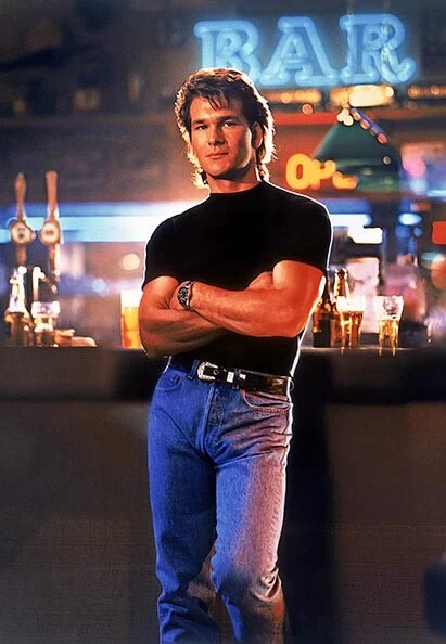 Road House 1989 Patrick Swayze James Dalton tight shirt jeans in bar Photo  -0484