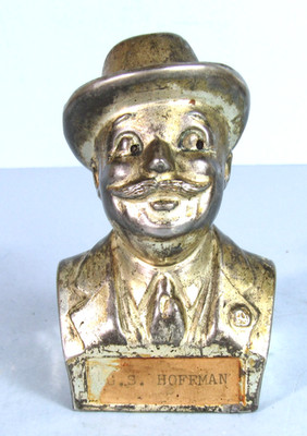MAD MEN Ära Peters Griffin Werbeagentur selten Metall Briefbeschwerer Maskottchen 1957