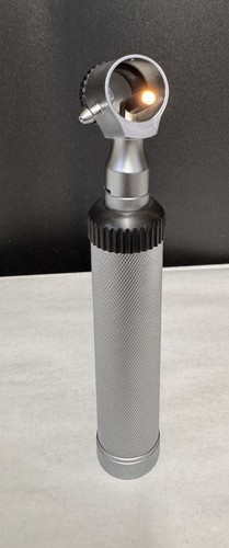 ADC Diagnostic Otoscope And Opthalmoscope Instrument Set With Case - Picture 2 of 12