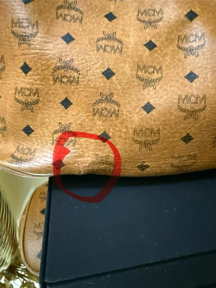 Authentic MCM Large Reversible Liz Shopper Tote Bag in Cognac w/ Clutch Set - Image 4 of 4