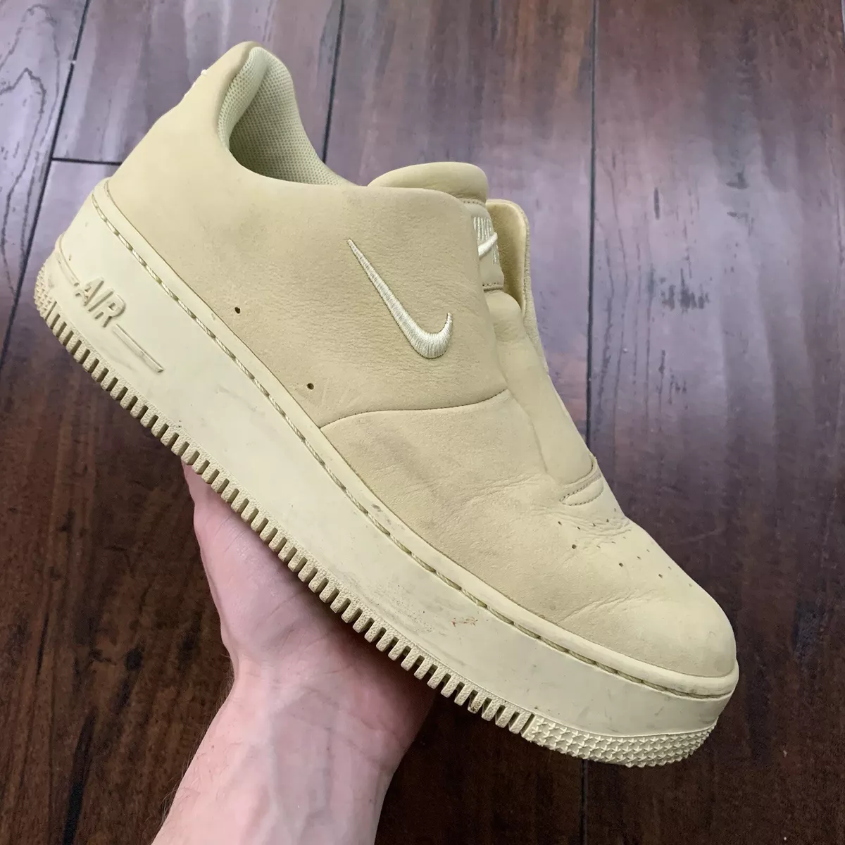 Nike Yellow Air Force 1 Sage Low Sneakers