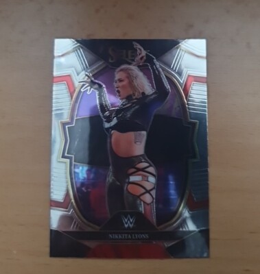 WWE Panini Select 2023 NIKKITA LYONS / Wrestling Karte 75 Diva Card NXT Womens