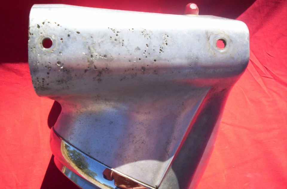 Nice looking headlight nacelle. Includes headlight. - Image 4 of 4