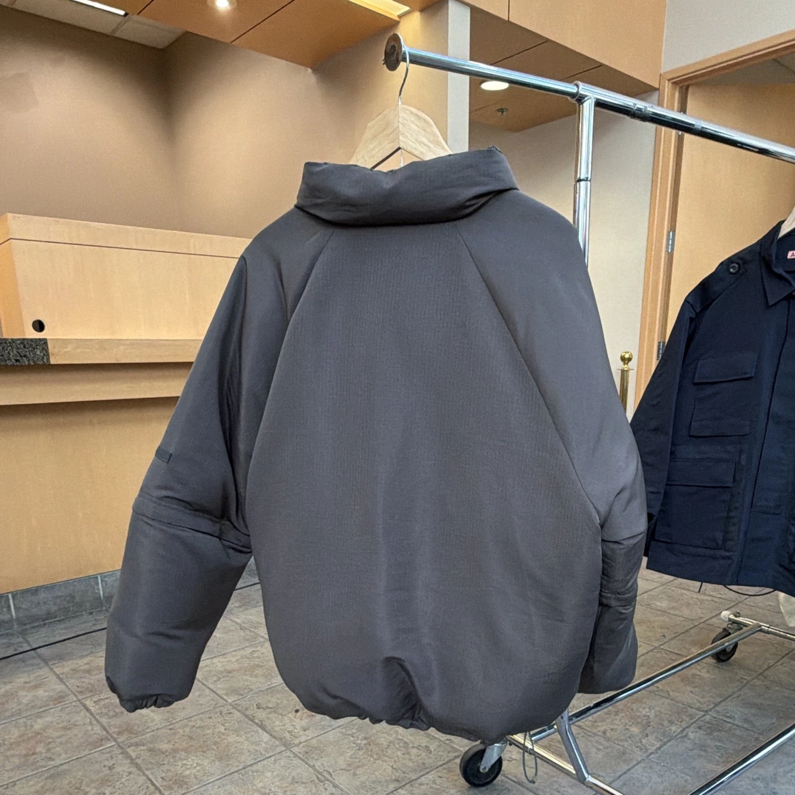 Acne Studios Men's Gray Full Zip Insulated Puffer Jacket Reversible 46 - product detail image 5