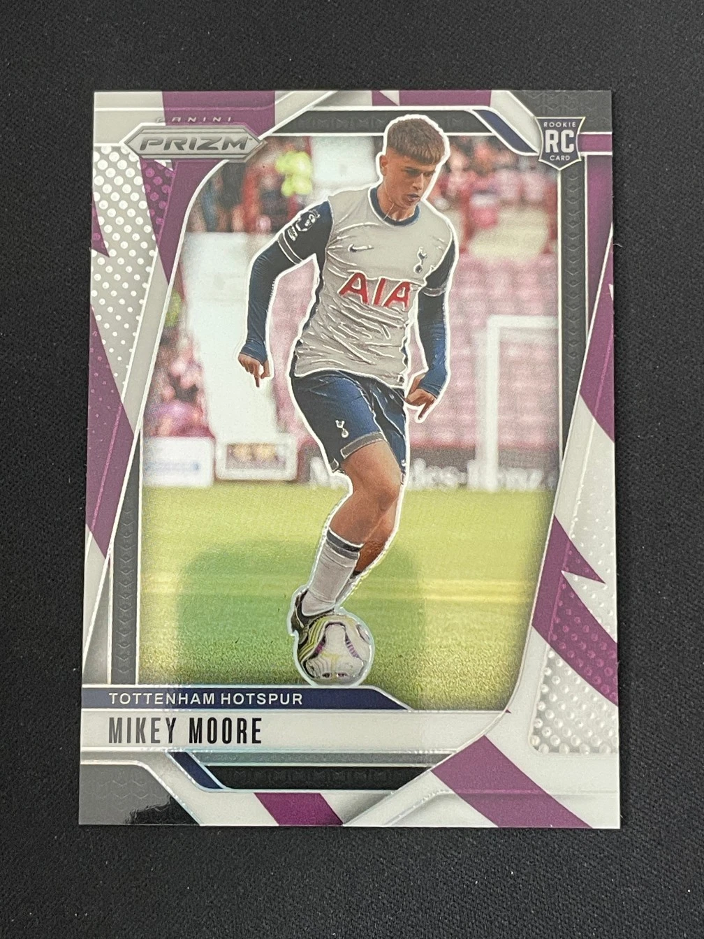 Mikey Moore 2024-25 Panini Prizm Premier League Purple White Stripes 84/92 RC