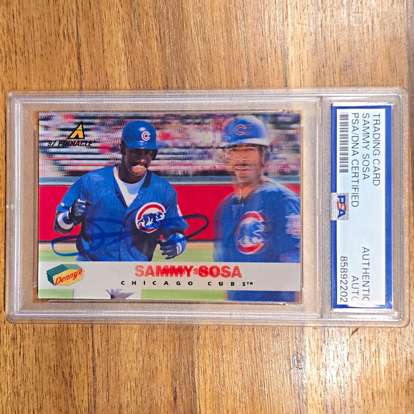 Pinnacle 1997 Sammy Sosa #1 Auto PSA/DNA Auth 85892202 Chicago Cubs