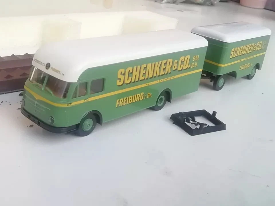 CAMION AUTOTRENO BÜSSING SCHENKER & C CON AGGIUNTIVI DA MONTARE 1/87 - Immagine 4 di 4