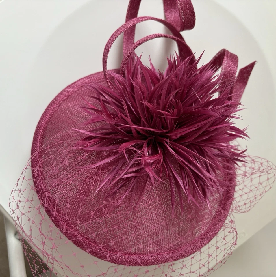 Raspberry Pink Fascinator Hat - Image 3 of 4
