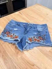 Refuge Women's Embroidered Floral Distressed Denim Cut-Off Shorts