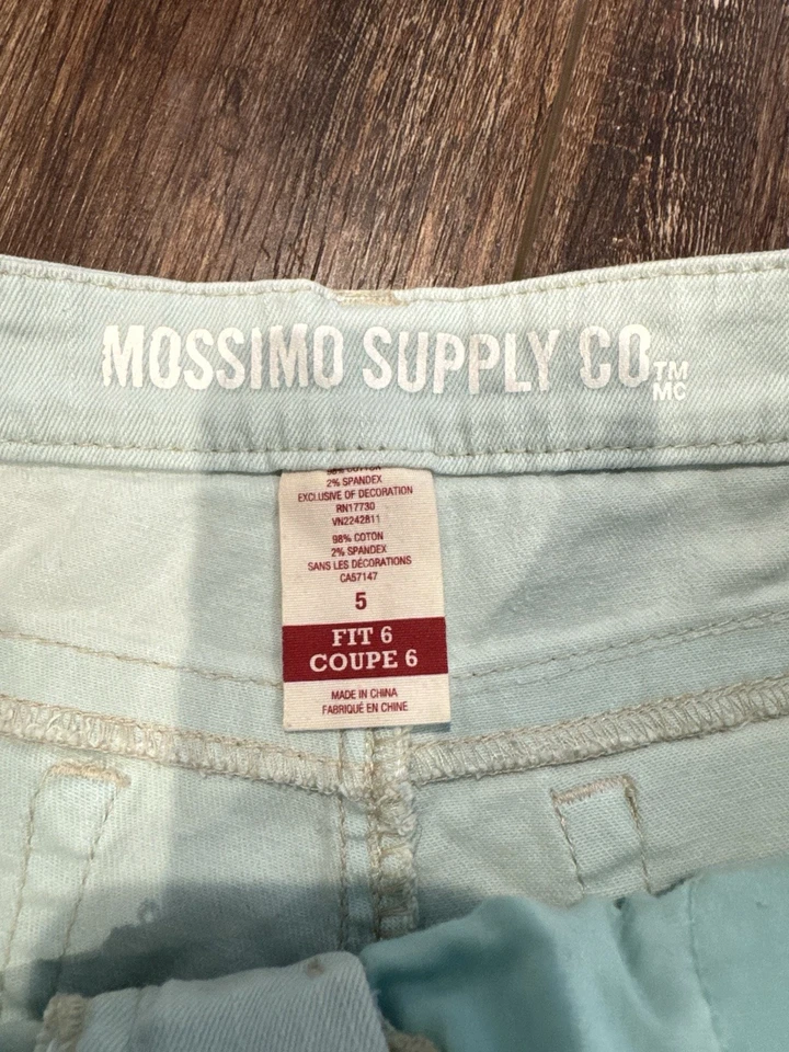 Mossimo 女式牛仔 Y2K 低腰剪裁短裤,尺寸 5 浅水洗,带刺绣 — 第 4/4 张图片