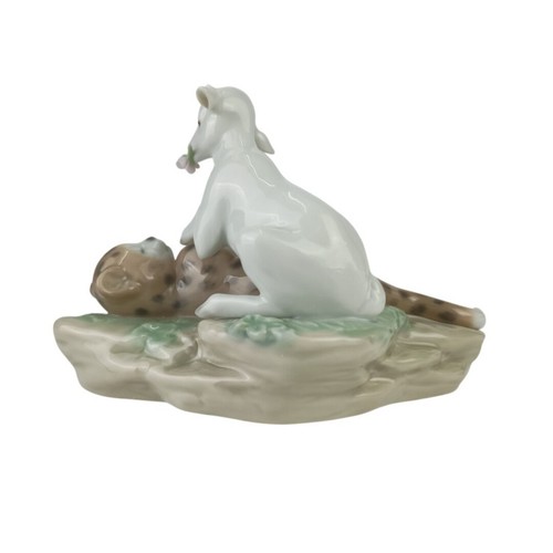 LLADRO Kingdom of Peace (Leopard and Kid) Figurine 6926 Multicolor Porcelain - Picture 3 of 8