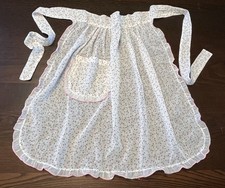 Vtg Tie Half Apron Semi-Sheer Dainty Tiny Floral-Pink Rosebud Ruffle Pocket
