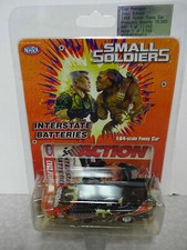 CRUZ PEDREGON 1998 SMALL SOLDIERS 1/64 ACTION DIECAST PONTIAC FUNNY CAR 1/15,500