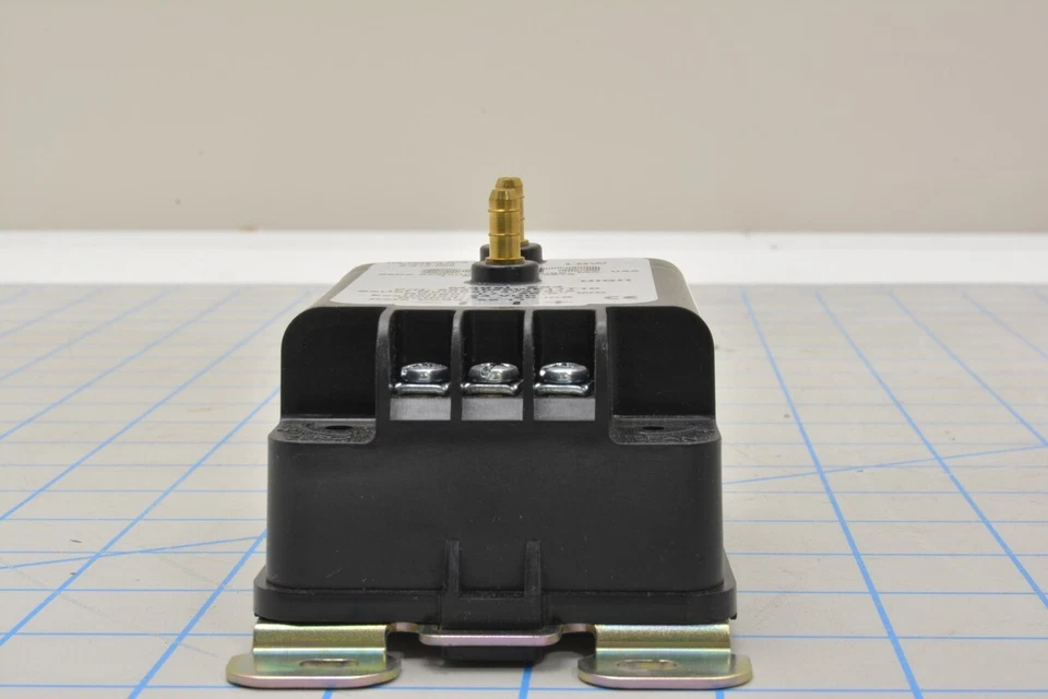 2641025WB11T1C(LOT OF 12) / MODEL 264 DIFFERENTIAL PRESSURE TRANSDUCER / SETRA - Image 3 of 4