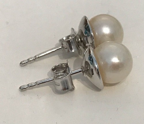 Freshwater Pearl Stud Earrings on 925 Sterling Silver Posts with Butterfly Backs - Picture 6 of 25