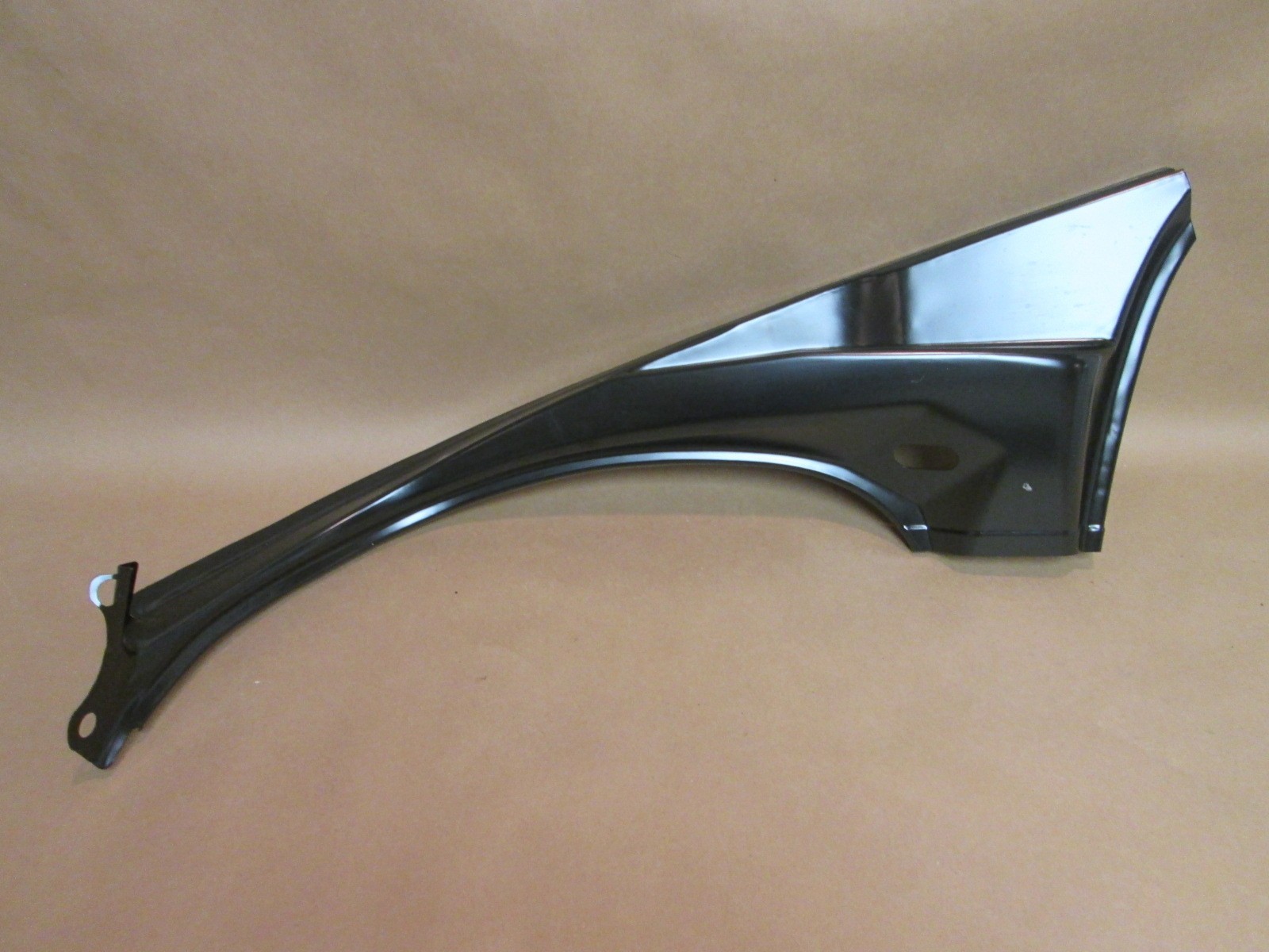 Bentley 06 - RH Reinforcement / Drain Channel # 3W7809644A