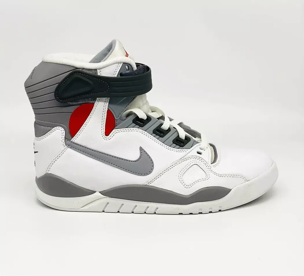 Nike Air Pressure PUMP High Top Basketball Trainers David