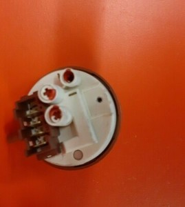 Waschmaschine HOTPOINT HVL211 UK Druckschalter