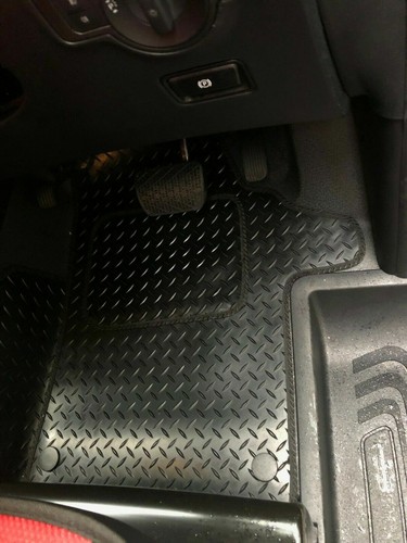 PASST MERCEDES V-KLASSE VAN XLWB 2015 und WEITER MASSGESCHNEIDERTE SCHWARZE GUMMIMATTEN - Bild 10 von 11