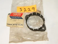 OEM YAMAHA INTAKE MANAFOLD STEEL COVER 256-13564-00 XT500 TT TX XS1 SR 500 