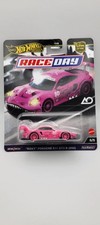 Hot Wheels Race Day Roxy Porsche 911 Gt3 R Chase