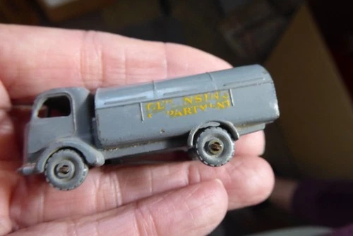 Matchbox Lesney Series No 38 Karrier Refuse Collector Truck Car Garbage Vehicle