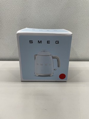 SMEG KLF03RDUS 50s Retro Style Electric Water Kettle with Auto Shutoff Red