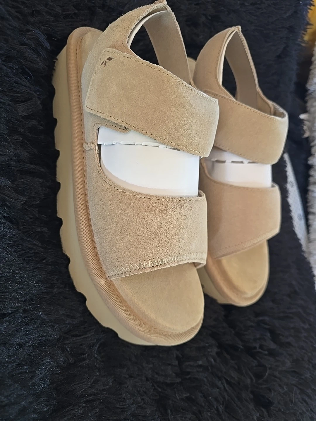 Sandali donna Koolaburra by UGG scamosciati regolabili TINI $65 {&}