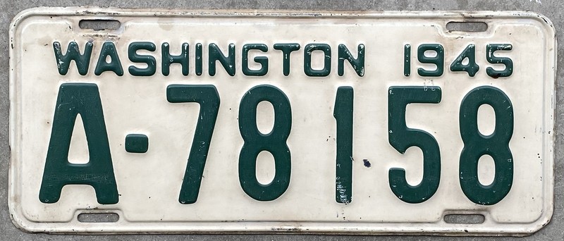 Excellent Original 1945 Washington License Plate