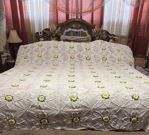 Vintage Estate Crochet Bedspread Yellow Rose Popcorn Queen Coverlet