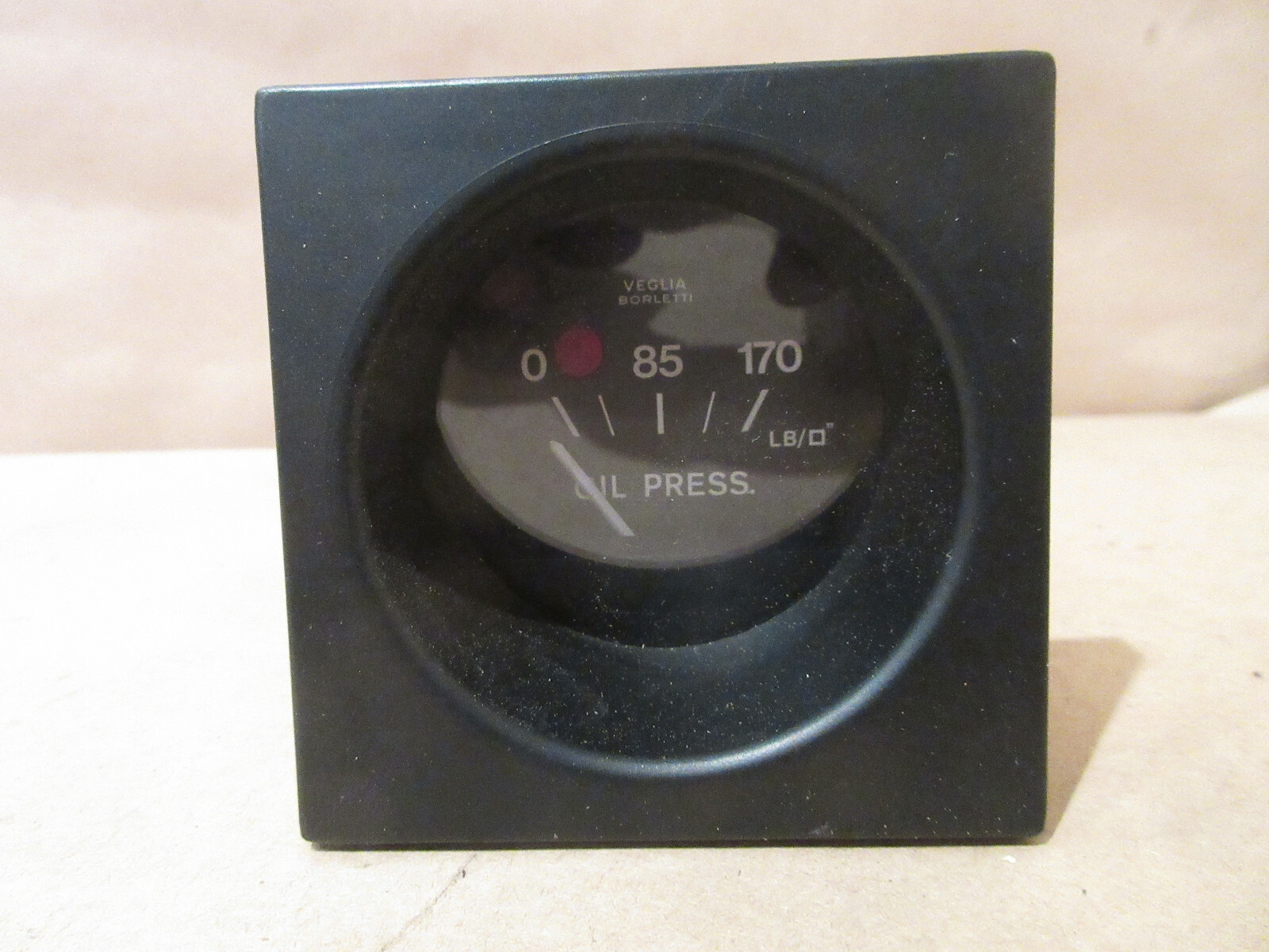 Ferrari 400GT/400Auto Oil Pressure Gauge (LBS/IN) P/N 114356