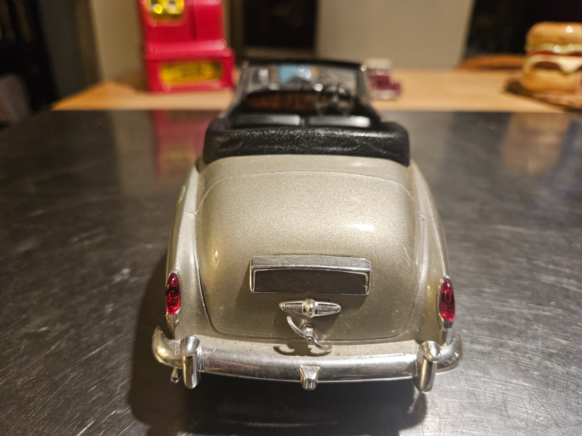 Miniature Solido 1/20 – Rolls Royce Silver Cloud II Cabriolet 1961 – Version Orson Welles