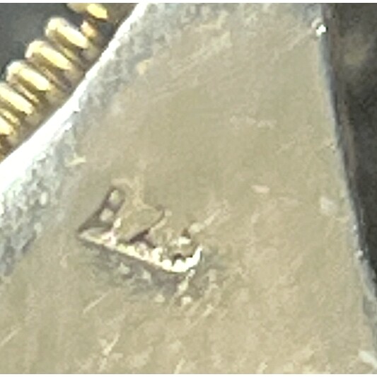 Picture 4 of 9
