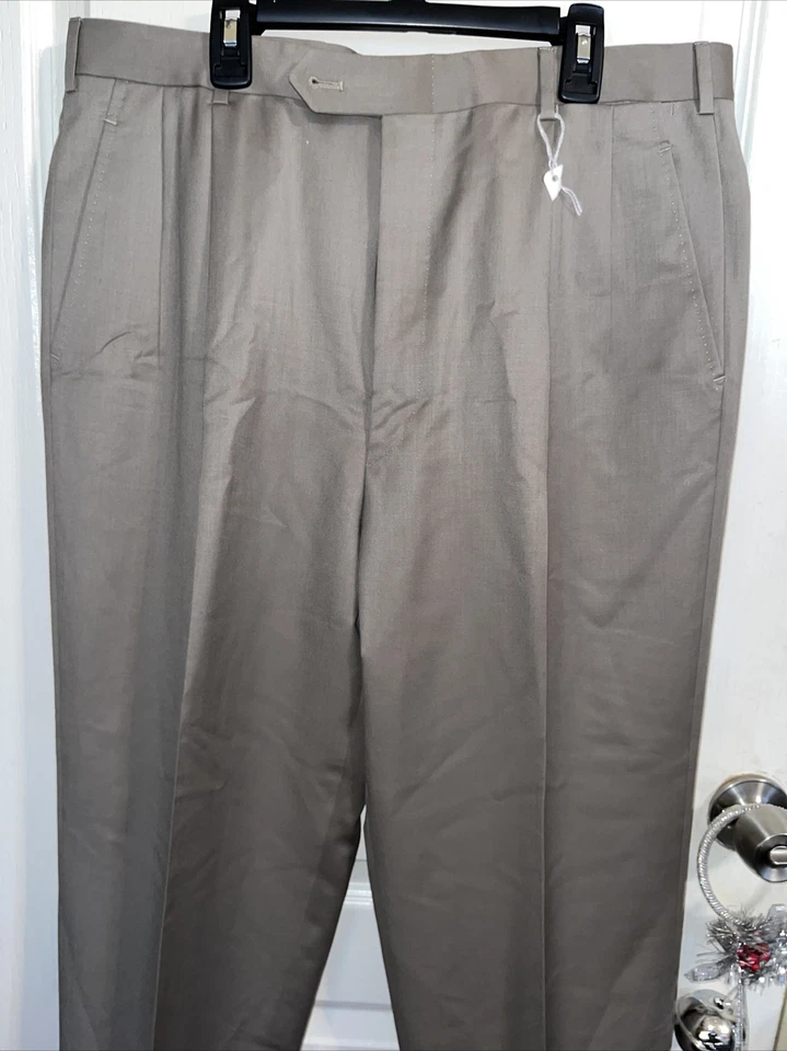 Belvest Single Pleat Slash Pockets Olive Green Tones Men's Pants Size 36W X 33L - Image 4 of 4