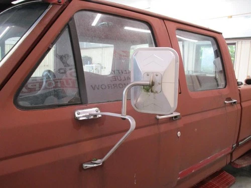Used Door Mirror fits: 1989 Ford F350 PICKUP Manual 2 mounting points swing lock